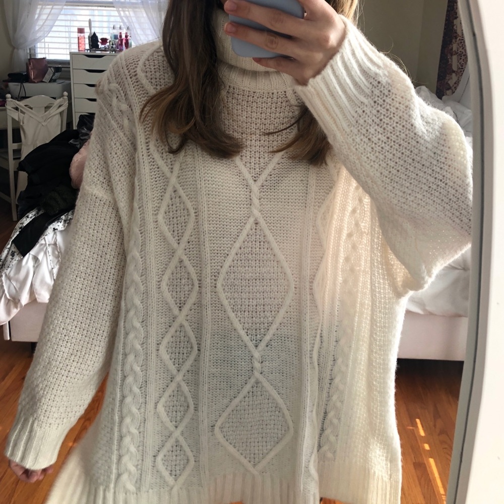 Aerie knit turtleneck sweater